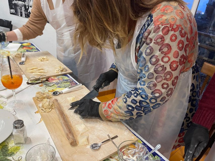Naples: Pasta Cooking Class with Tiramisù and a Drink - Quick Takes: Why This Class Works in Naples