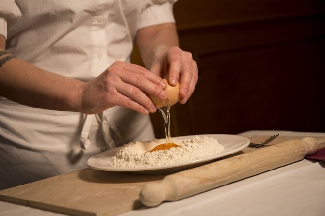 Neapolitan pasta homemade Cooking Lesson - The 2-Hour Class Flow, From Dough Rest to Two Sauces