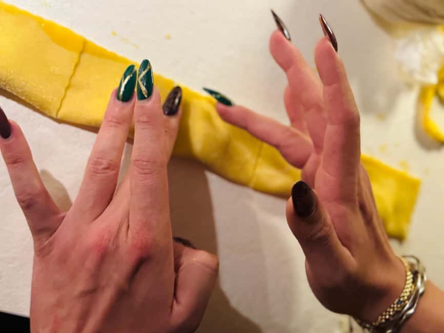 Nice: Mediterranean Fresh Pasta Cooking Class with Dinner - Welcome aperitif and a chef’s game plan for your pasta night