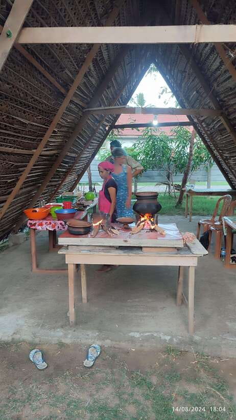 Nilaveli: Sri Lankan Cooking Class with a Local Family - Curries, Sambols, and the Flavor System