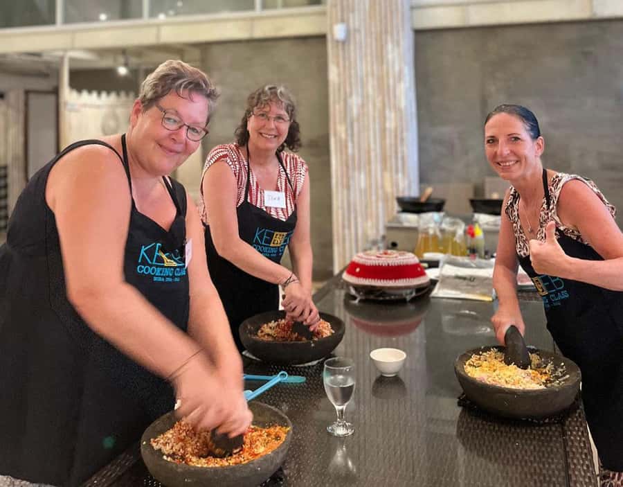 Nusa Dua: Balinese Cooking Class with Market Tour - Morning vs Afternoon: How the Schedule Changes Your Experience