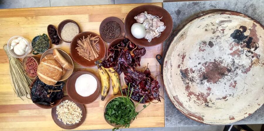 Oaxaca: Traditional Oaxacan Cooking Class - Oaxaca’s most practical souvenir: know-how for Oaxacan mole