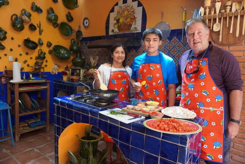 Oaxaca: Traditional Oaxacan Cooking Class with Market Visit - Getting There: Pickup, Timing, and Why It Matters