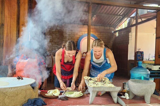 Oaxacan cooking class - Two mole options: what cooking it teaches you