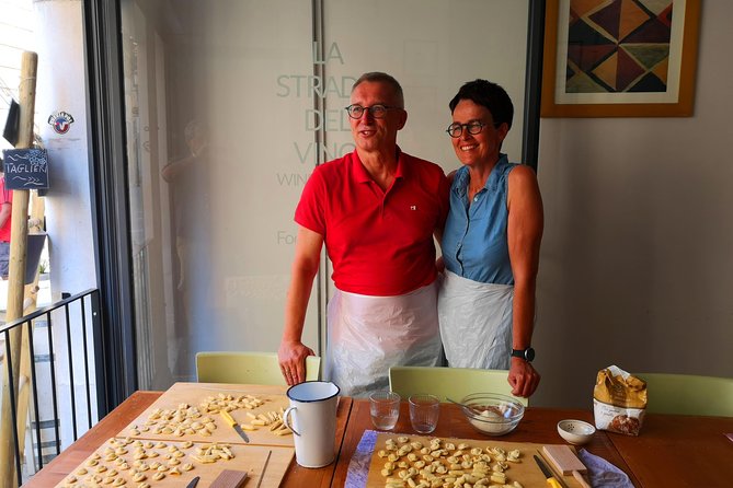 Orecchiette Cooking Class and Wine Pairing in Lecce - Lecce in the middle of your day: what this experience really is