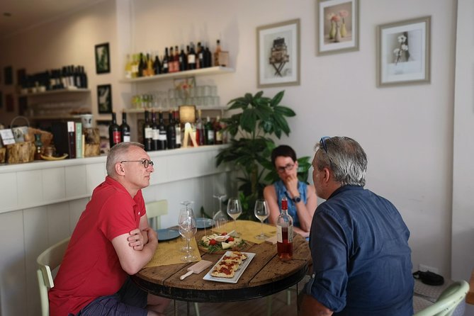 Orecchiette Cooking Class and Wine Pairing in Lecce - The wine tasting: how the pairing part makes it memorable