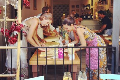 Orecchiette Cooking Class and Wine Pairing in Lecce - Where you meet and how the 11:00 am timing works