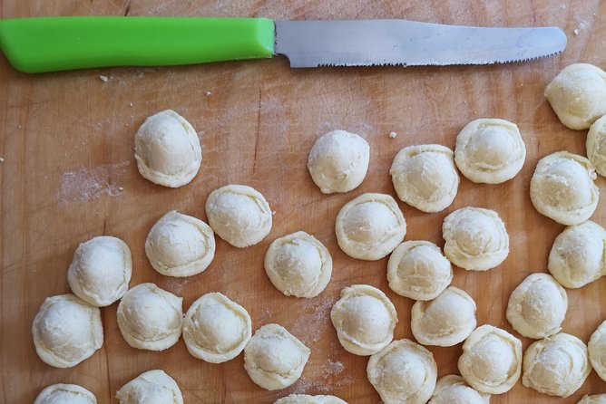 Orecchiette Cooking Class and Wine Pairing in Lecce - Dietary options: vegetarian, vegan, and gluten-free that actually works
