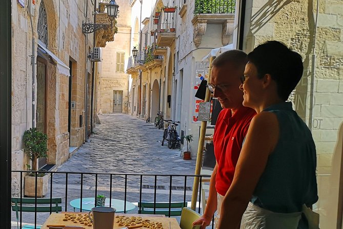 Orecchiette Cooking Class and Wine Pairing in Lecce - Group size and sound: when small-group can still feel tight