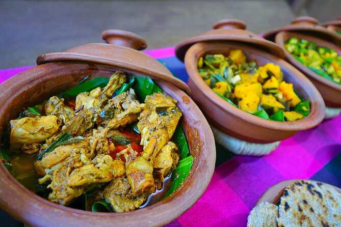 Organic Cooking Class Sigiriya TASTY TASKS - How the meal time works: sit down and eat what you cooked