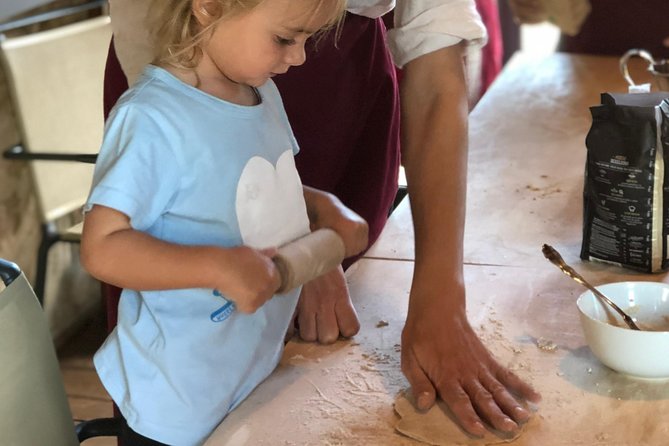 Organic cooking class with a sommelier in an Olive and wine farm - Welcome coffee, then olive oil and wine tasting with a working sommelier