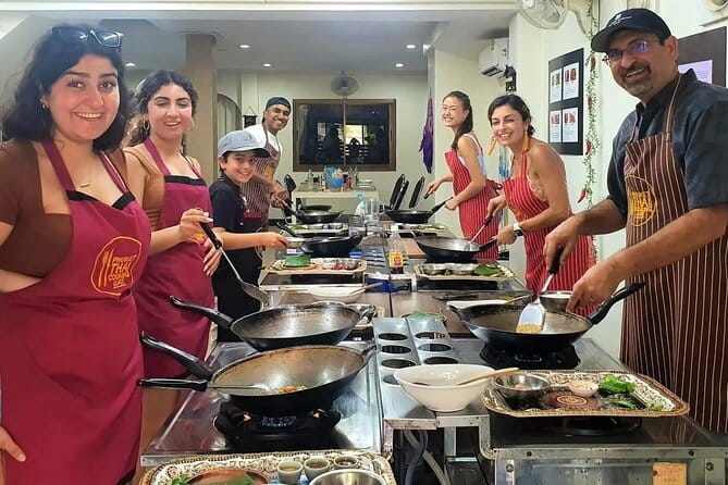 Organic Thai cooking class - Organic Garden Details: What the Teacher Shows and Why It Matters
