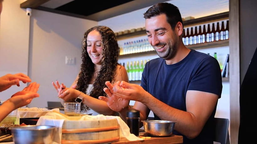 Osaka: Roll and Authentic Sushi Making Class in Dotonbori - Where Dotonbori meets the class: Shinsaibashi meeting point