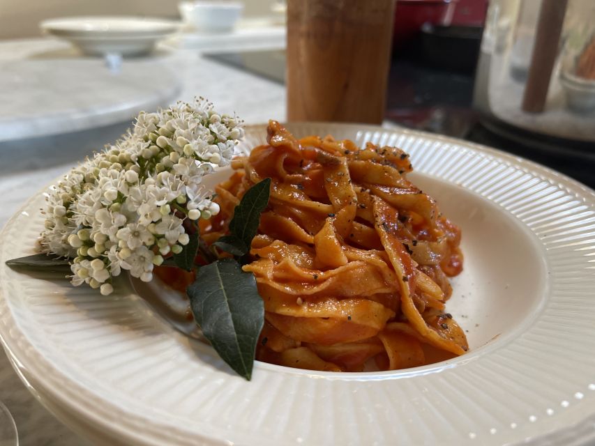 Paciano: Organic Cooking Class at a Farm with Lunch & Wine - Watching the views while you work (and why the music helps)