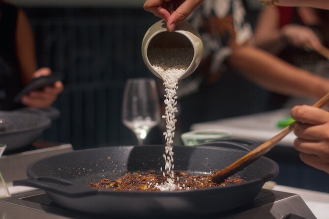 Paella Cooking Class in Madrid with Bottomless Wine Pairing - Getting the Most Out of It: Tips That Improve Your Day