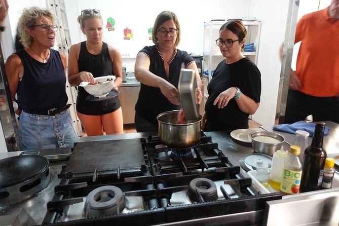 Paella & Sangria Class with Tapas and Market Visit - Quick practical tips before you go