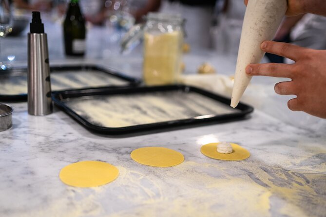 Palermo: Pasta & Gelato Cooking Class in Palermo - The meal moment: wine pairing and a relaxed finish