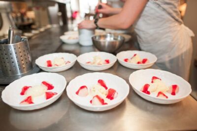 Paris: Full-Day Cooking Class with 3-Course Lunch - Le Foodist kitchen setup and the small-group advantage