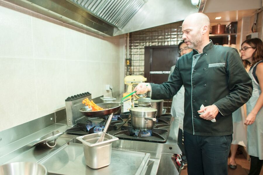 Paris: Full-Day Cooking Class with 3-Course Lunch - Wine and cheese lunch: what makes the sit-down part special