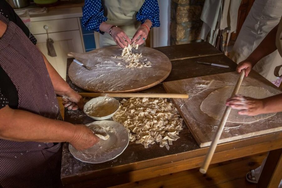 Paros: Cooking Class with 6-Course Menu and Drinks - Dietary Options You Can Arrange