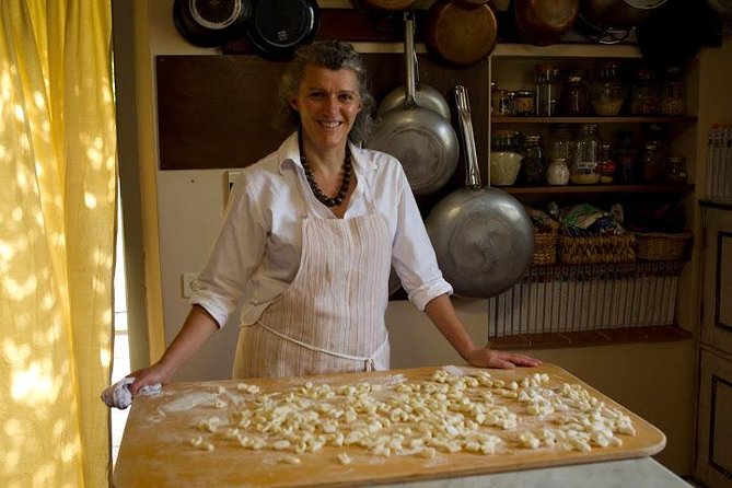 Pasta and Pizza cooking class in Cortona - Key highlights to know before you go