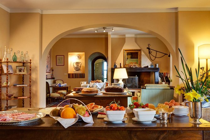 Pasta and Pizza cooking class in Cortona - Lunch on Your Own Plates: What’s Included