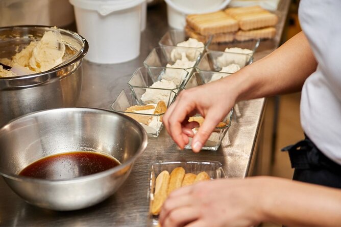 Pasta and Tiramisu Cooking Class in Rome, Piazza Navona - Coffee or limoncello to finish: sweet and punchy endings