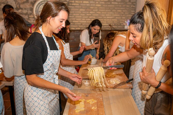 Pasta and Tiramisu Cooking Class Near the Colosseum - Small-Group Pasta and Tiramisu: What Makes It Worth Your Time