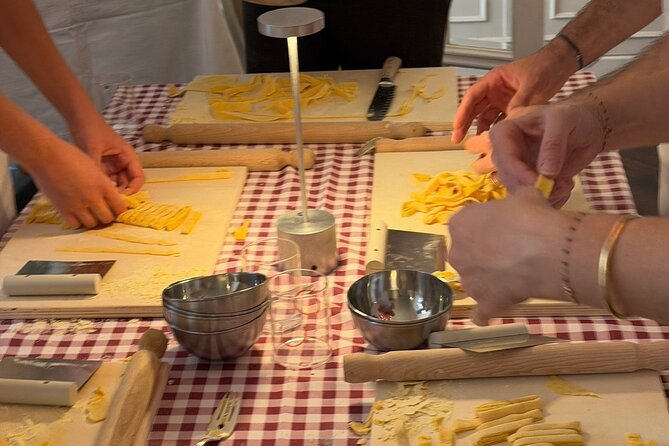 Pasta Cooking Class and Tiramisu in Rome - The best part: sit down and eat your pasta and dessert