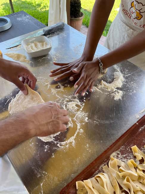 Pasta Cooking Class in a Garden near Pompeii - Finding Giardini Balestrieri: Meeting Point and First Impressions
