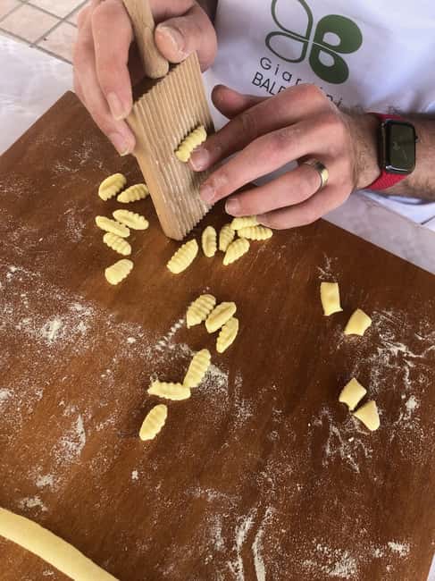 Pasta Cooking Class in a Garden near Pompeii - Pasta and Pompeii: A Garden Class That Feels Like Dinner With Family