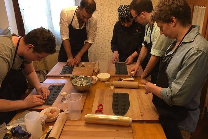 Pasta Cooking Class: Mastering Nonna's Recipes - The Hands-On Part: Rolling, Shaping, and Using Tools