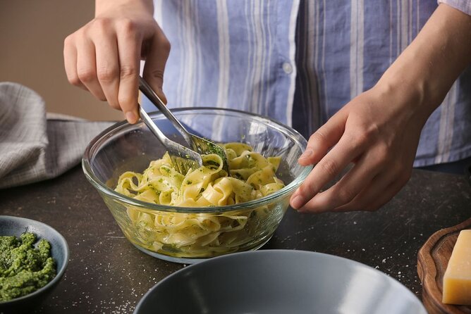 Pasta Cooking Class with Pesto Sauce Making in Rome City Center - How the 7:00 pm Evening Flows (Without Wasting Your Time)