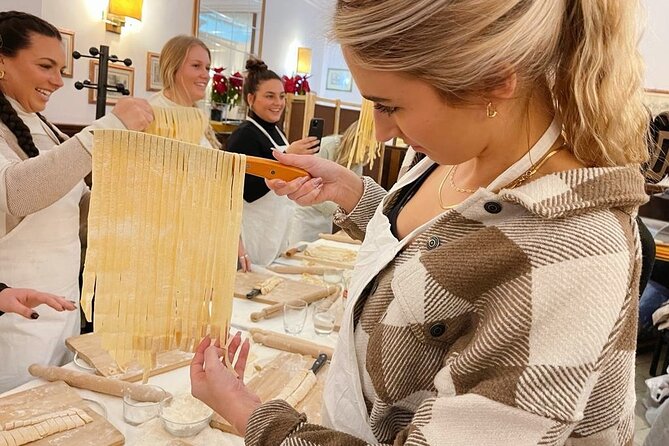 Pasta Cooking Class with Pesto Sauce Making in Rome City Center - The Food Part: Limoncello, Drinks, and Eating What You Made