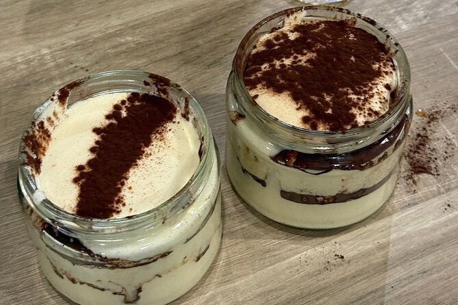 Pasta Fettuccine, Ravioli and Tiramisu Cooking Class in Florence - Tiramisu in your own hands: the coffee-and-cocoa finish