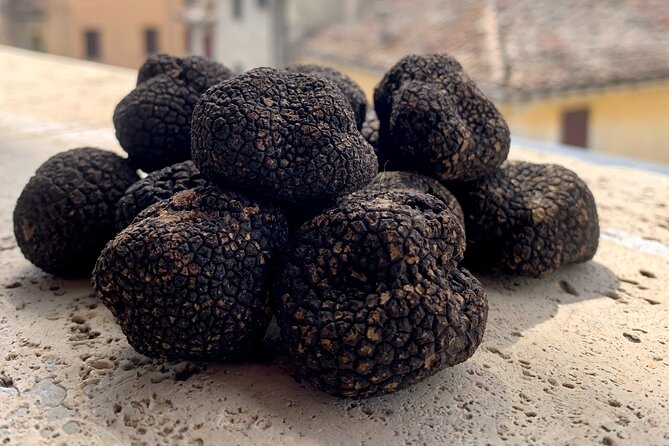 Pasta, Truffle and Wine: hands-on class in a medieval town - Who should book Pasta, Truffle and Wine in Calestano