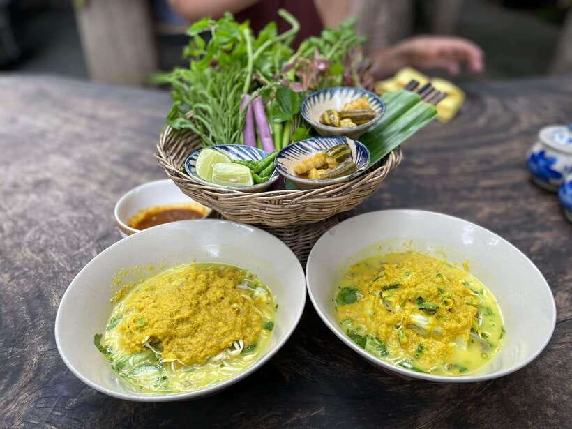 Phnom Penh Evening Food Tour -On Promotion Price limit Offer - Wat Botum Park: street snacks that make the city feel local