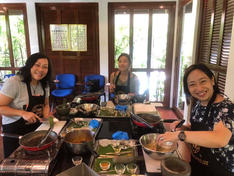 Phuket - Blue Elephant Thai Cooking Class with Market Tour - Lunch at the Blue Elephant Restaurant: why eating matters here