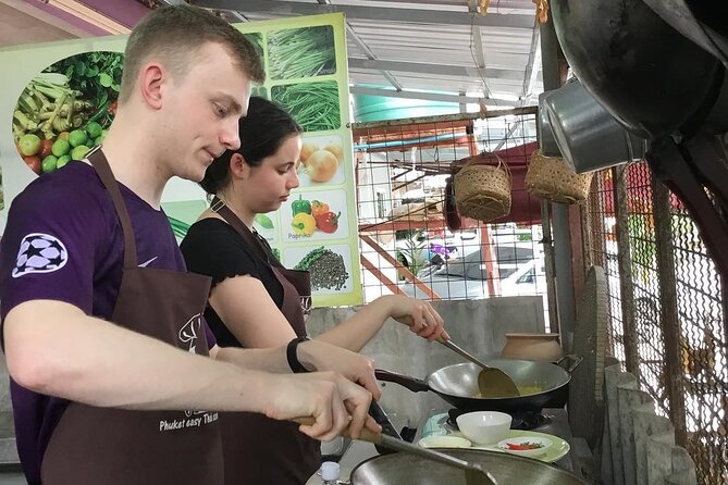 Phuket Easy Thai Cooking Class and Market Tour - Air-Conditioned Comfort Meets Thai Flavor