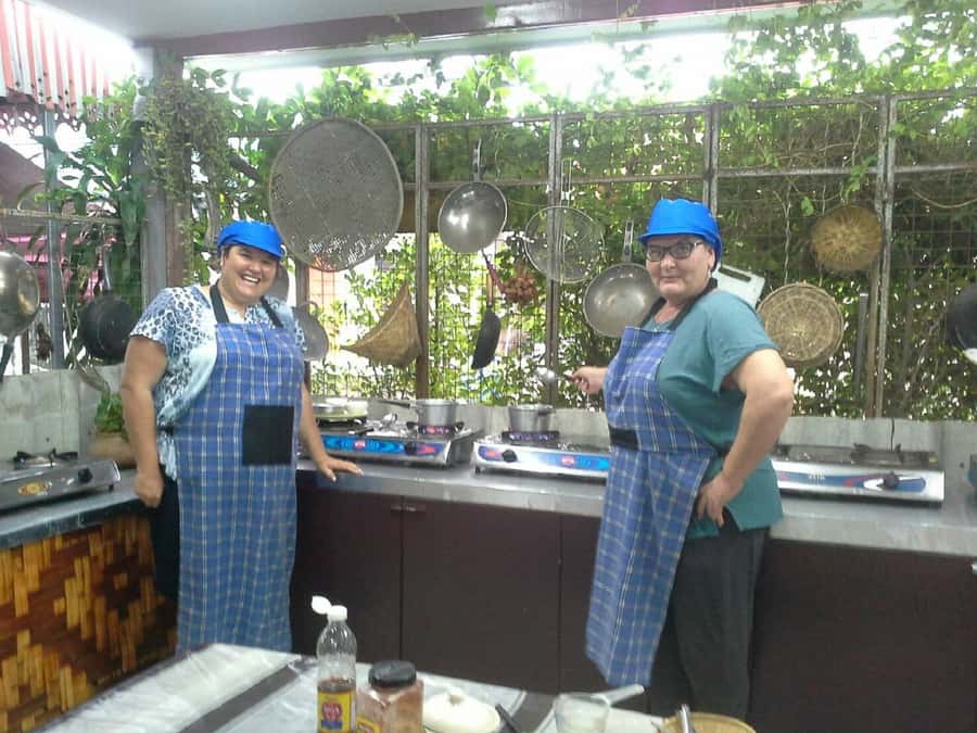 Phuket: Half Day Easy Thai Cooking Class & Local Market Tour - Why This Phuket Class Feels Practical, Not Touristy