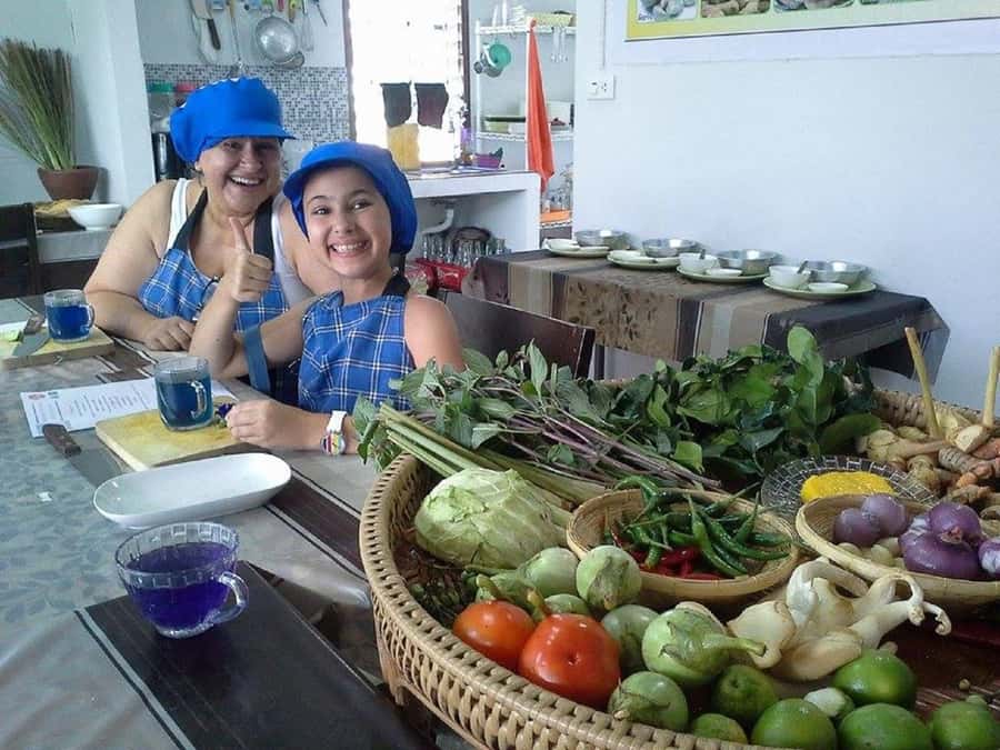 Phuket: Half Day Easy Thai Cooking Class & Local Market Tour - Menus by Day: Morning vs Afternoon (Pick the Slot That Fits Your Taste)