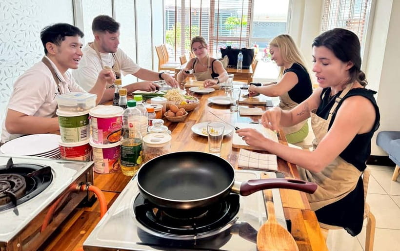 Phuket: Thai Cooking Class with 4 Dishes and Market Visit - Price in Phuket: why $77 can be good value here