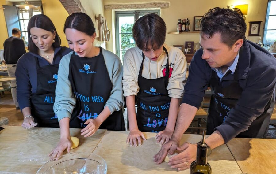 Pienza: Tuscan Cooking Class of Homemade Pastas and Cantucci - The flow of the day: before, cooking, then time to relax