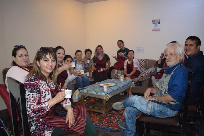 Pink City Cooking Class - Meet Chef Dimple and Bunty in a Home-Kitchen Setting