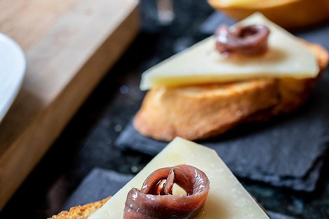 Pintxos and Tapas Cooking Class in Bilbao - Your pintxos prep: hands-on work with classic flavors