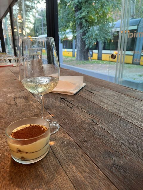Pizza and Tiramisu Cooking Class with Wine in Milan - Pizza and tiramisù in Milan: the real value of this 2-hour class
