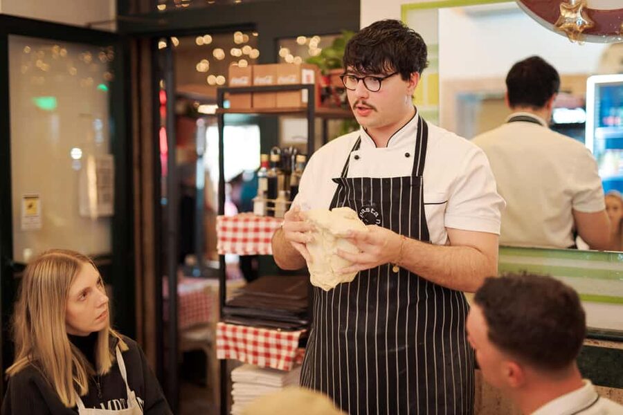 Pizza Cooking Class in Rome - Piazza Navona - Antica Trattoria Agonale: your meeting point and first taste