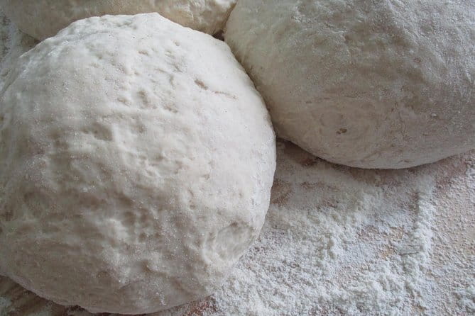 Pizza & Gelato: Family Cooking Class in Florence - Entering the classroom: pizza + gelato in one hands-on session