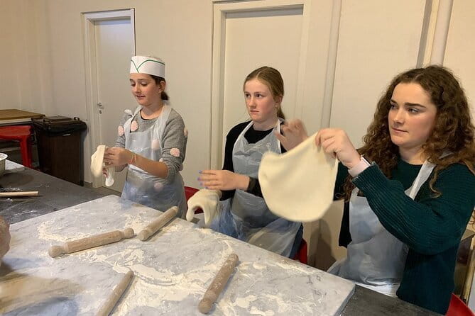 Pizza & Gelato Making Cooking Class in Florence - The First Minutes: Aprons, Setup, and How the Class Flows