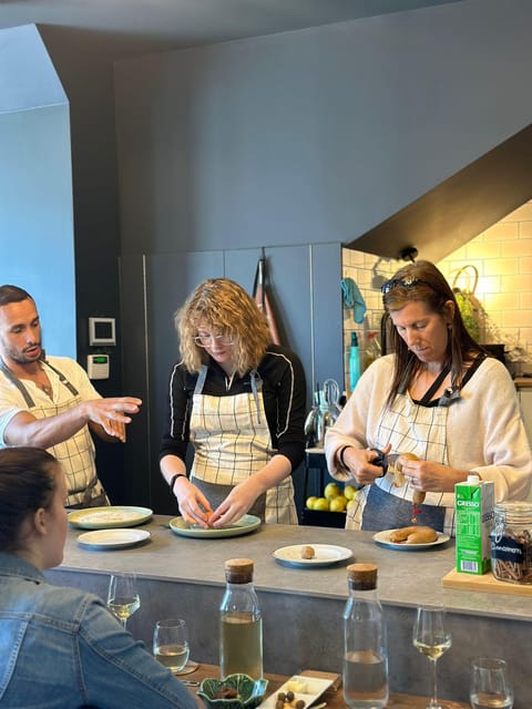 Porto: Local Market Tour & Cooking Class/Showcooking - Mercado do Bolhão is where Porto food culture becomes real